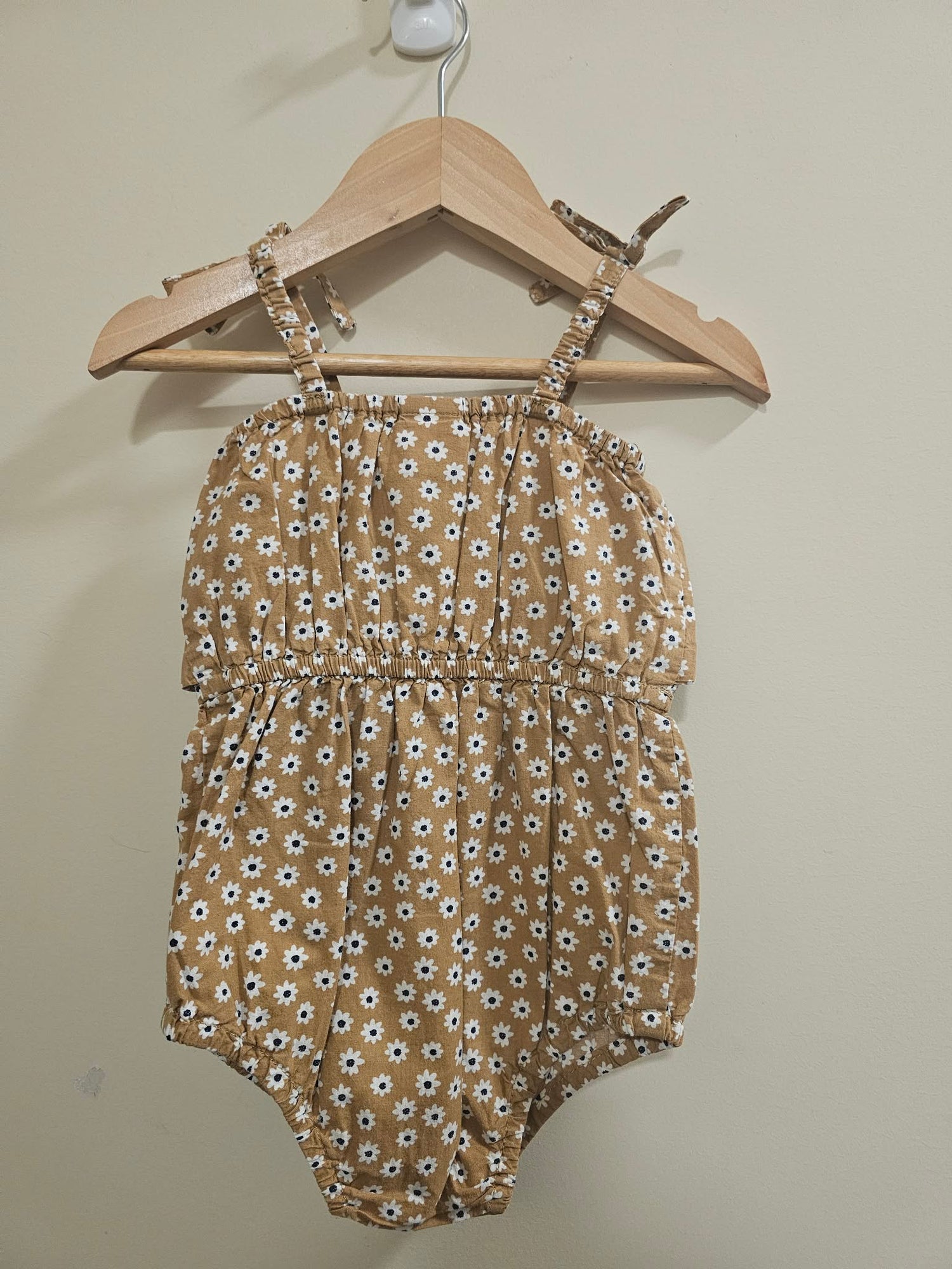 Seed Heritage Floral Neutral Bodysuit Size 00