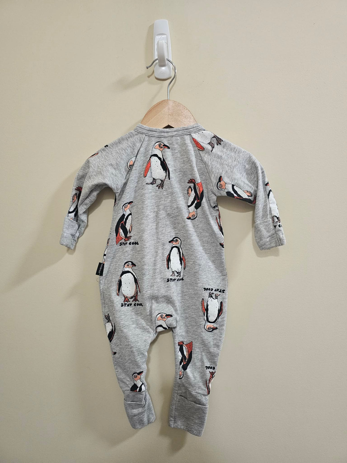 Bonds Wondersuit Penguins Size 000
