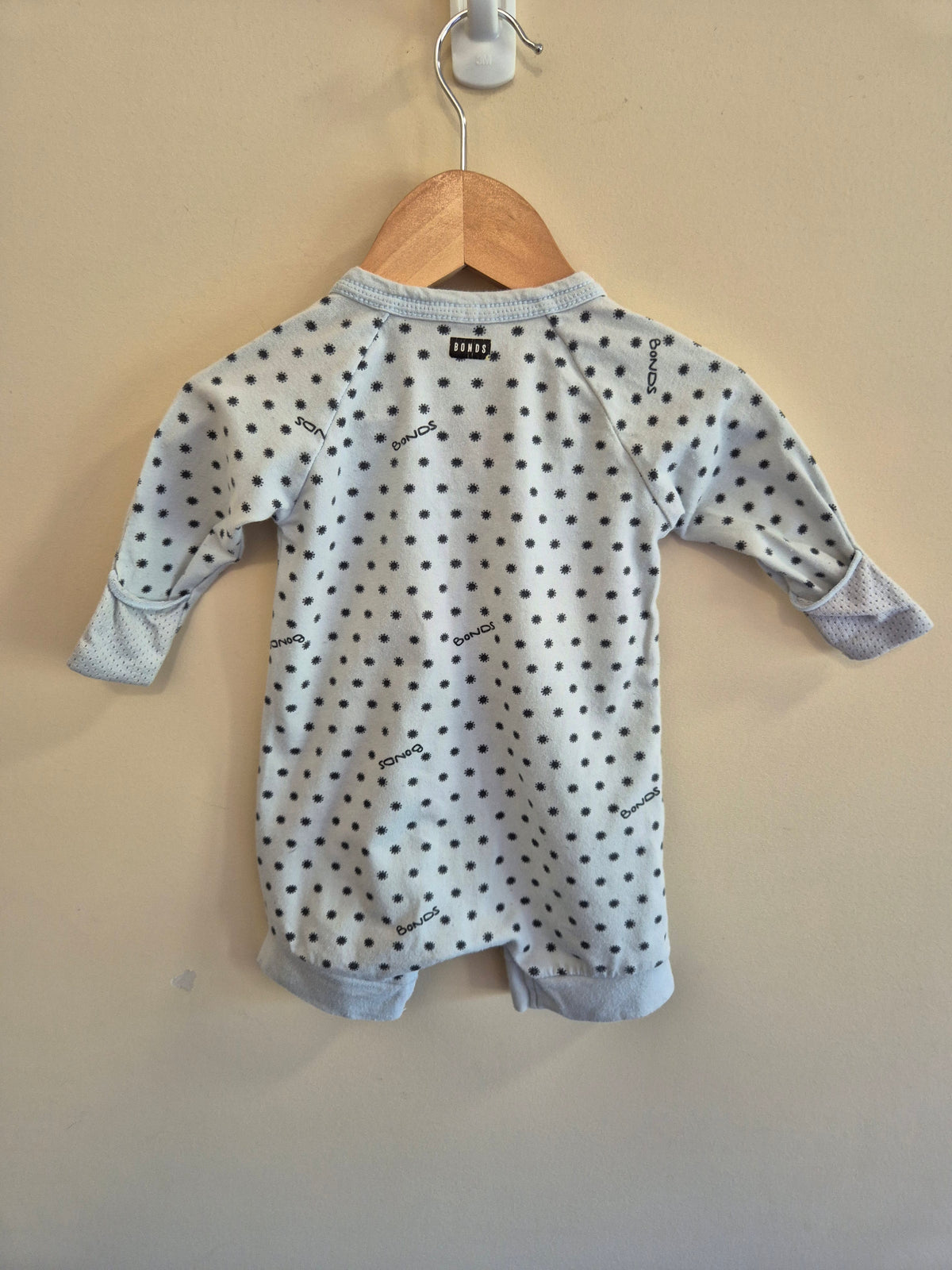 Bonds Wondercool Long Sleeve Romper Size 000