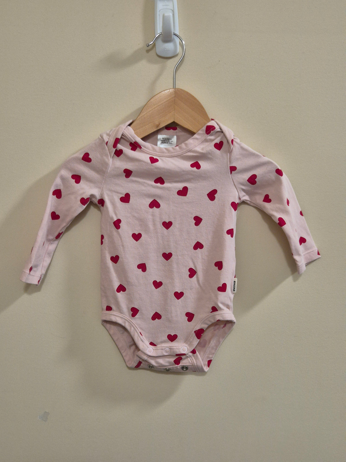Bonds Love Heart Long Sleeve Bodysuit Size 000