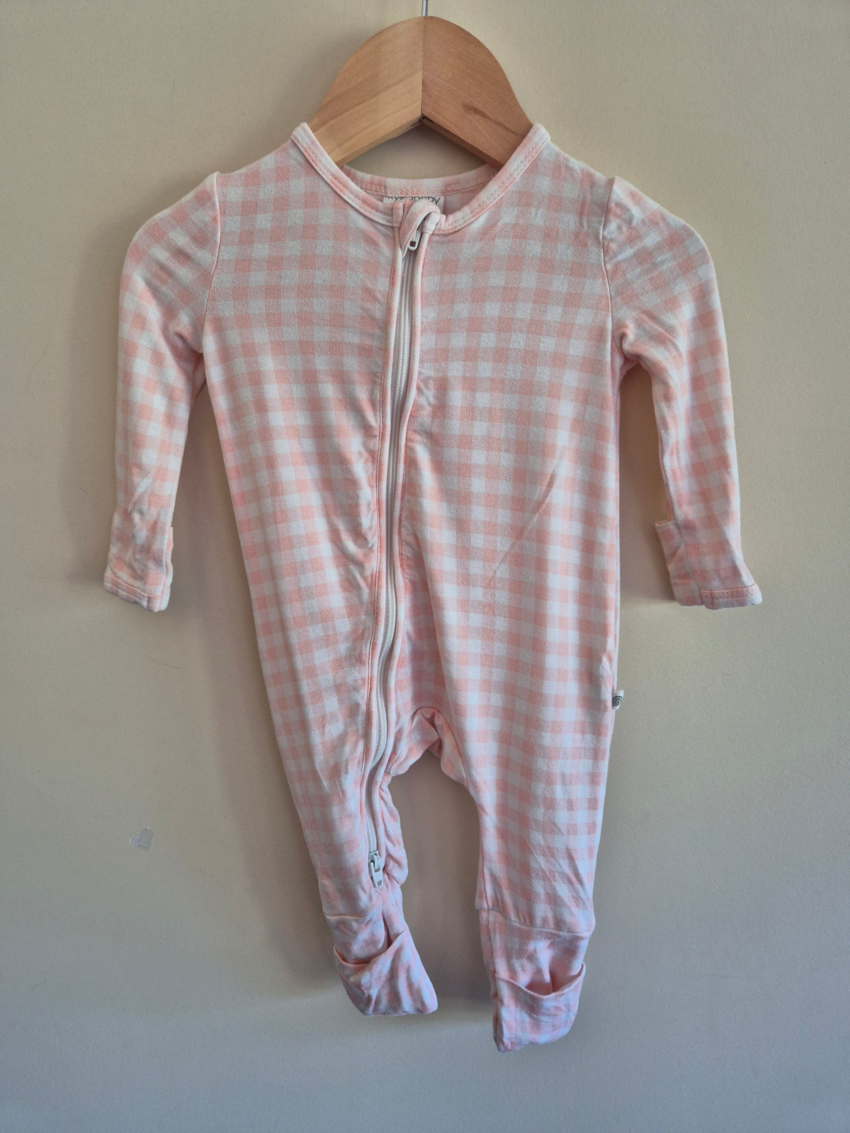 Kynd Baby Pink Gingham Onesie Size 000