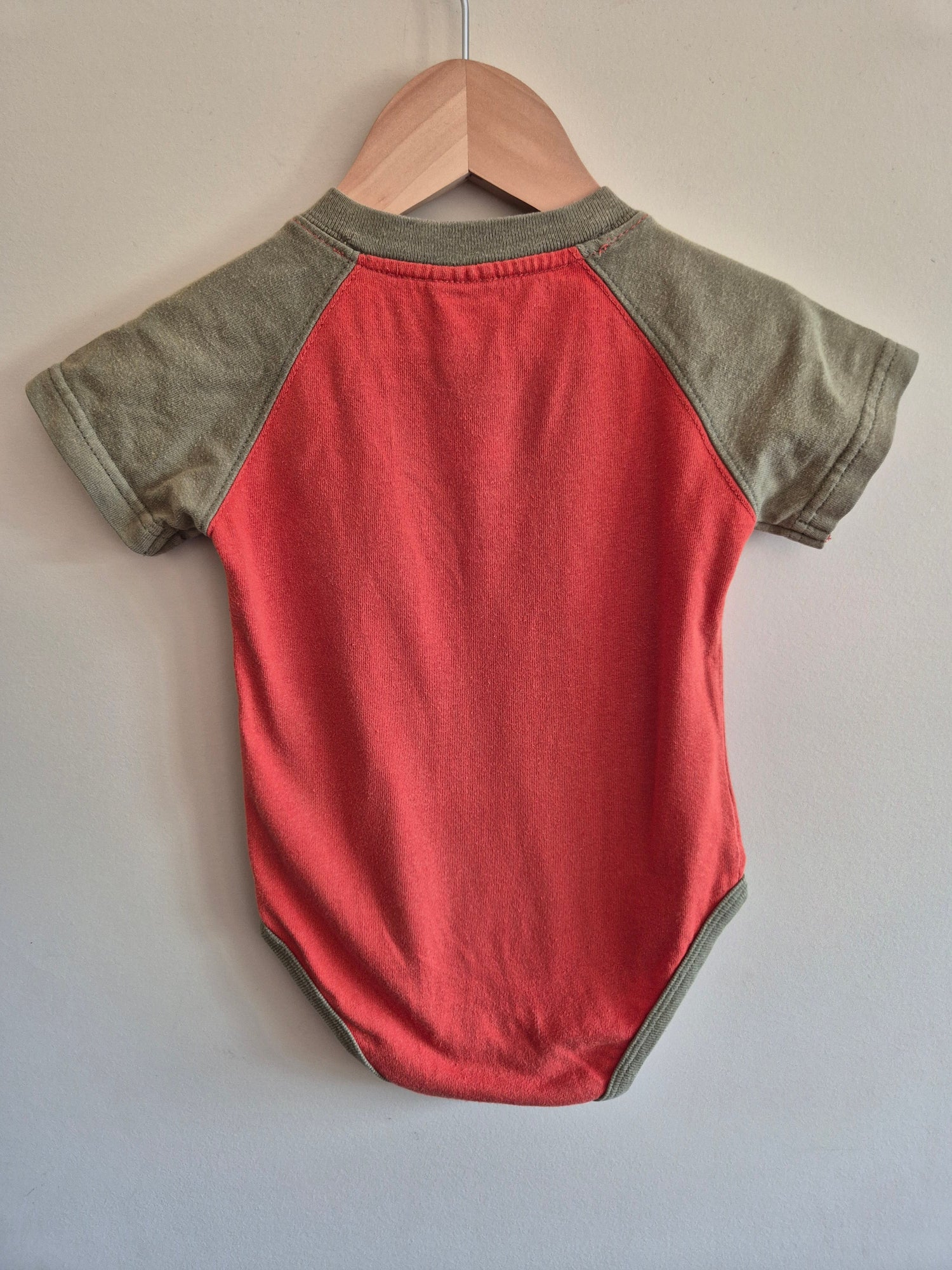 OshKosh B'gosh Bodysuit Size 0