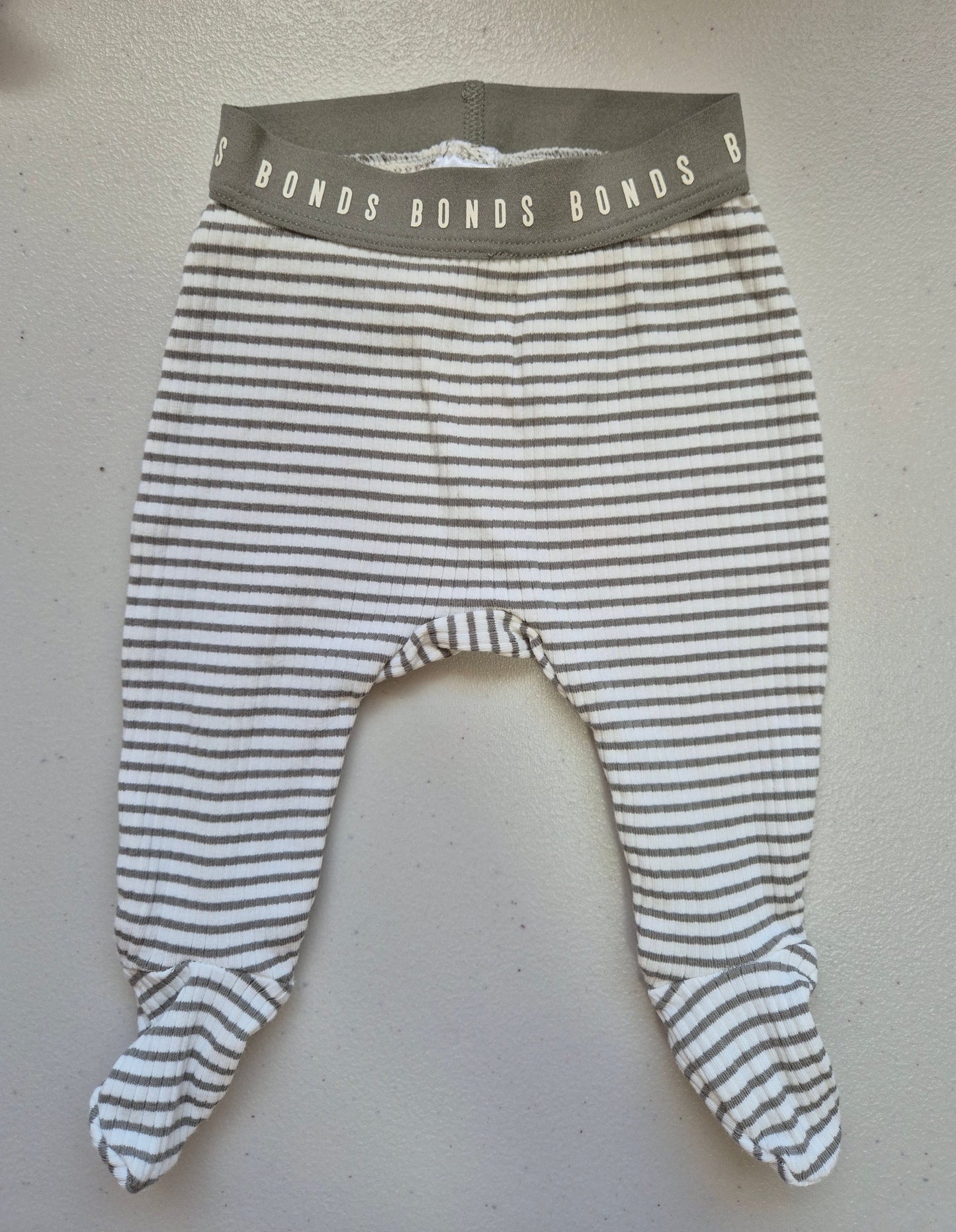 Newborn Ribbed Closed foot leggings