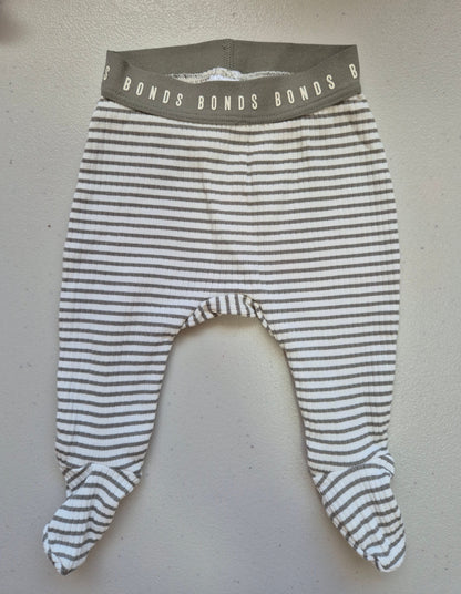 Newborn Ribbed Closed foot leggings