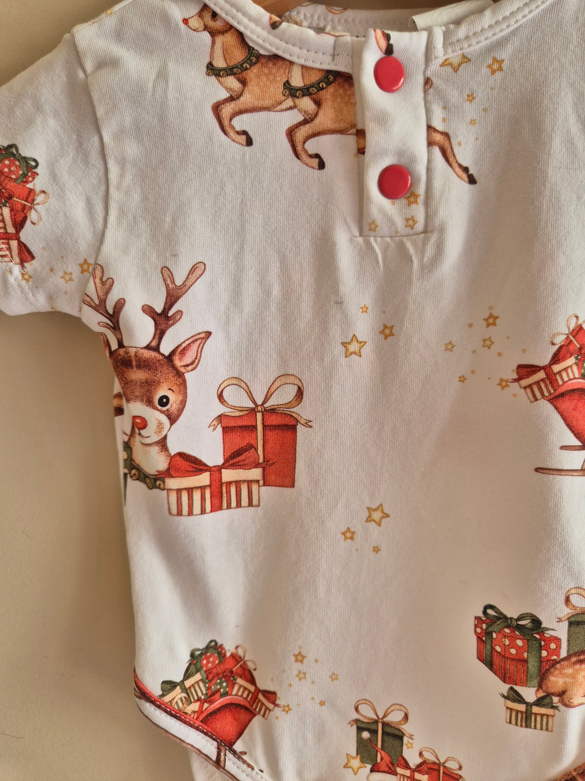 Snuggle Hunny Christmas Bodysuit Size 000