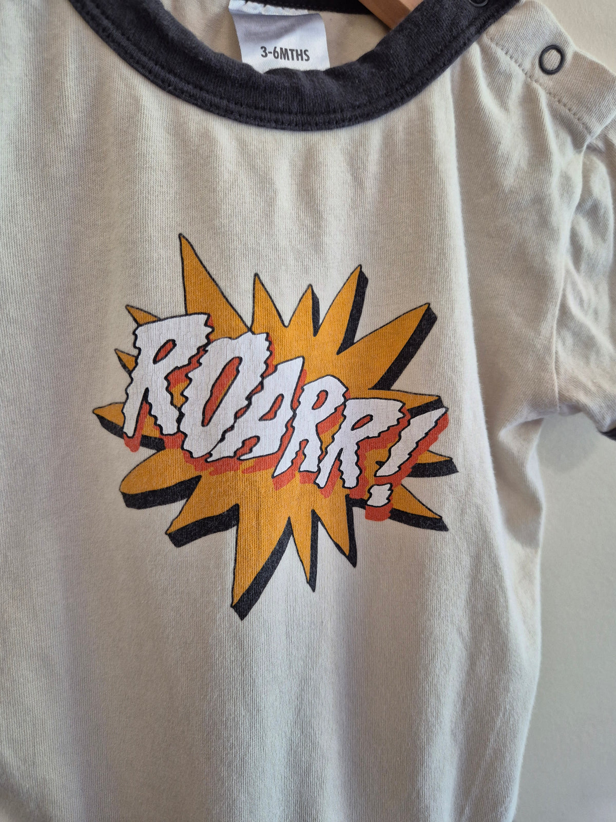 Bonds Roar Bodysuit Size 00