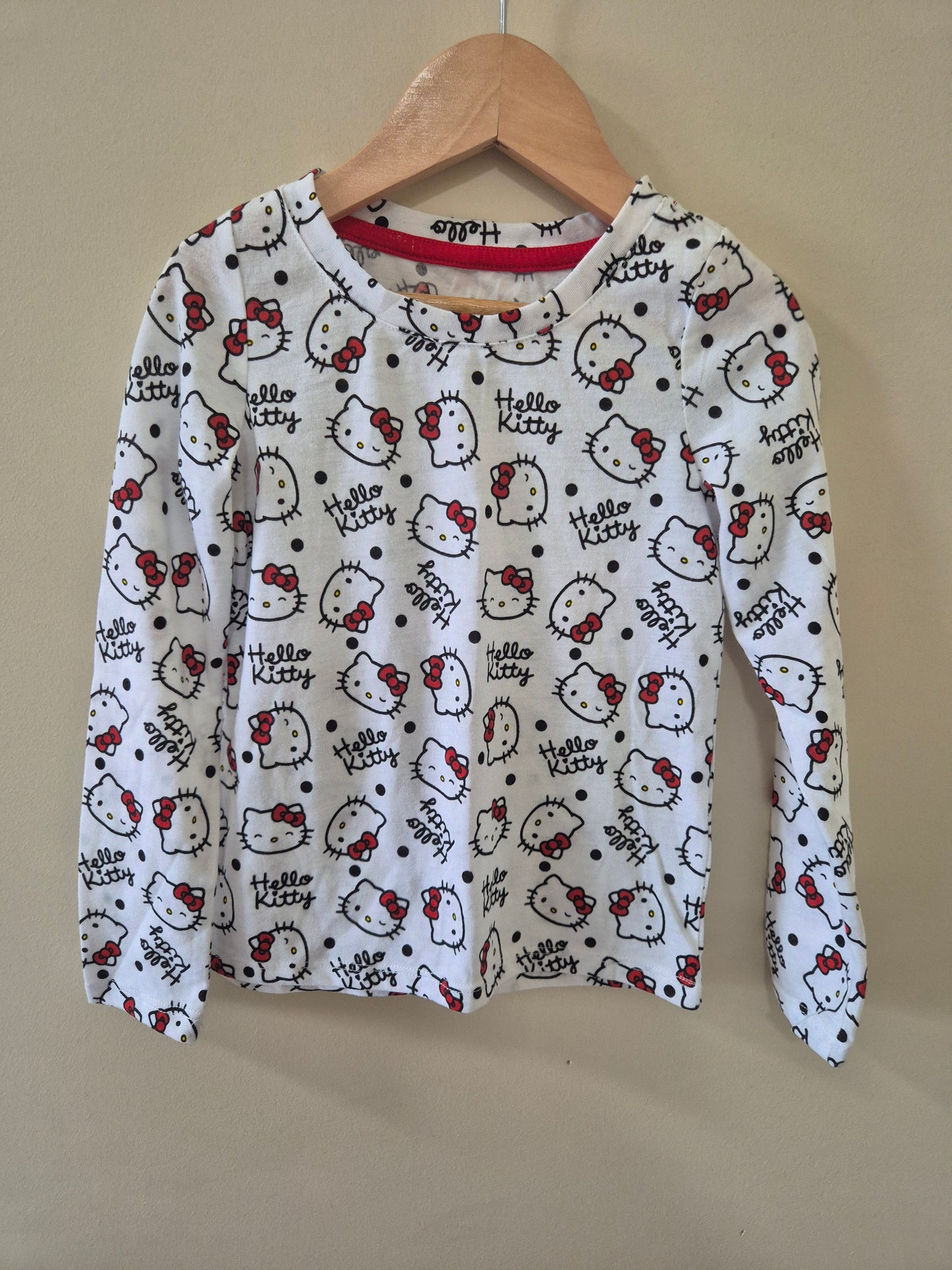 Hello Kitty Size 5 Outfit Set