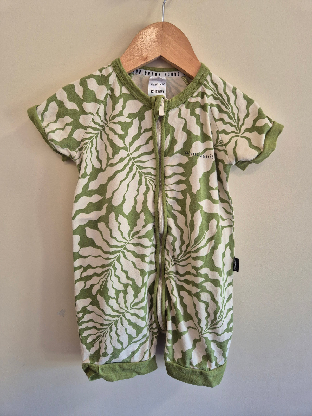 Bonds Green Leaves Wondersuit Romper Size 1