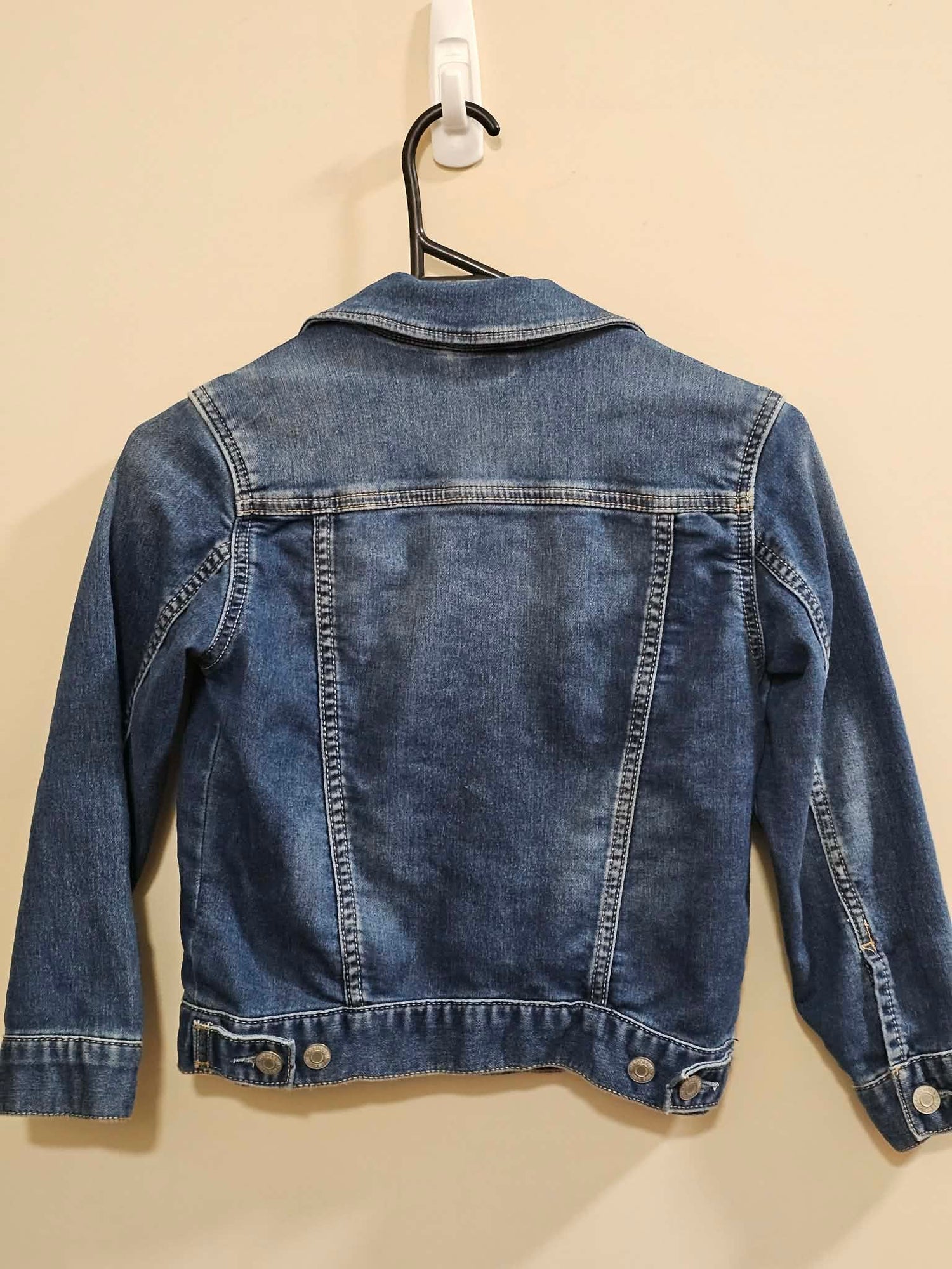 Gap Denim Jacket Size Small (6-7)