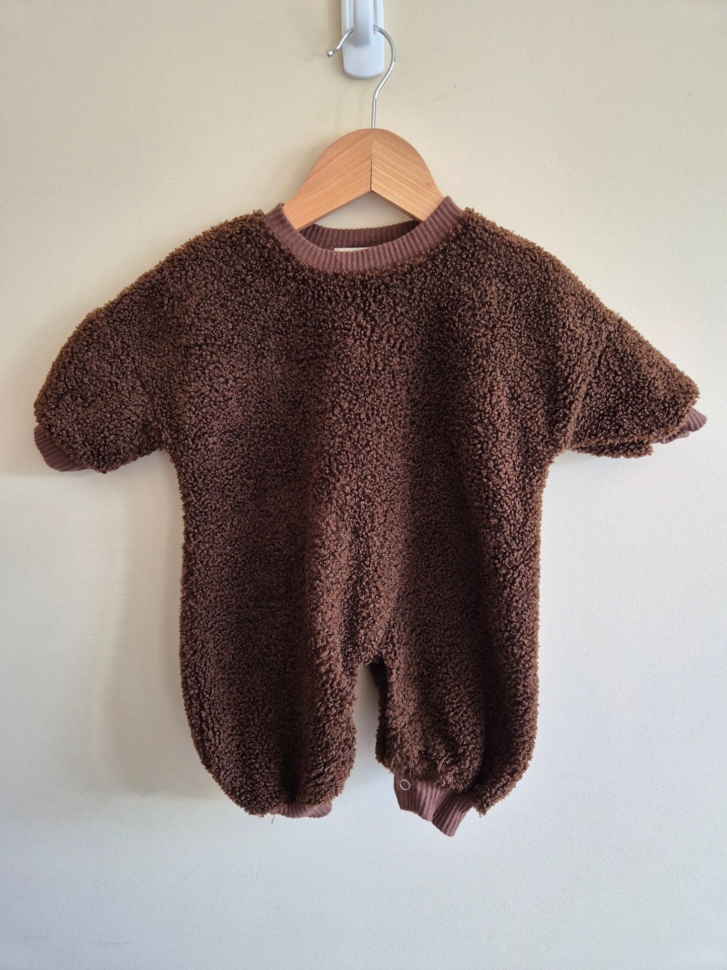 Cinnamon Baby Onesie Size 000