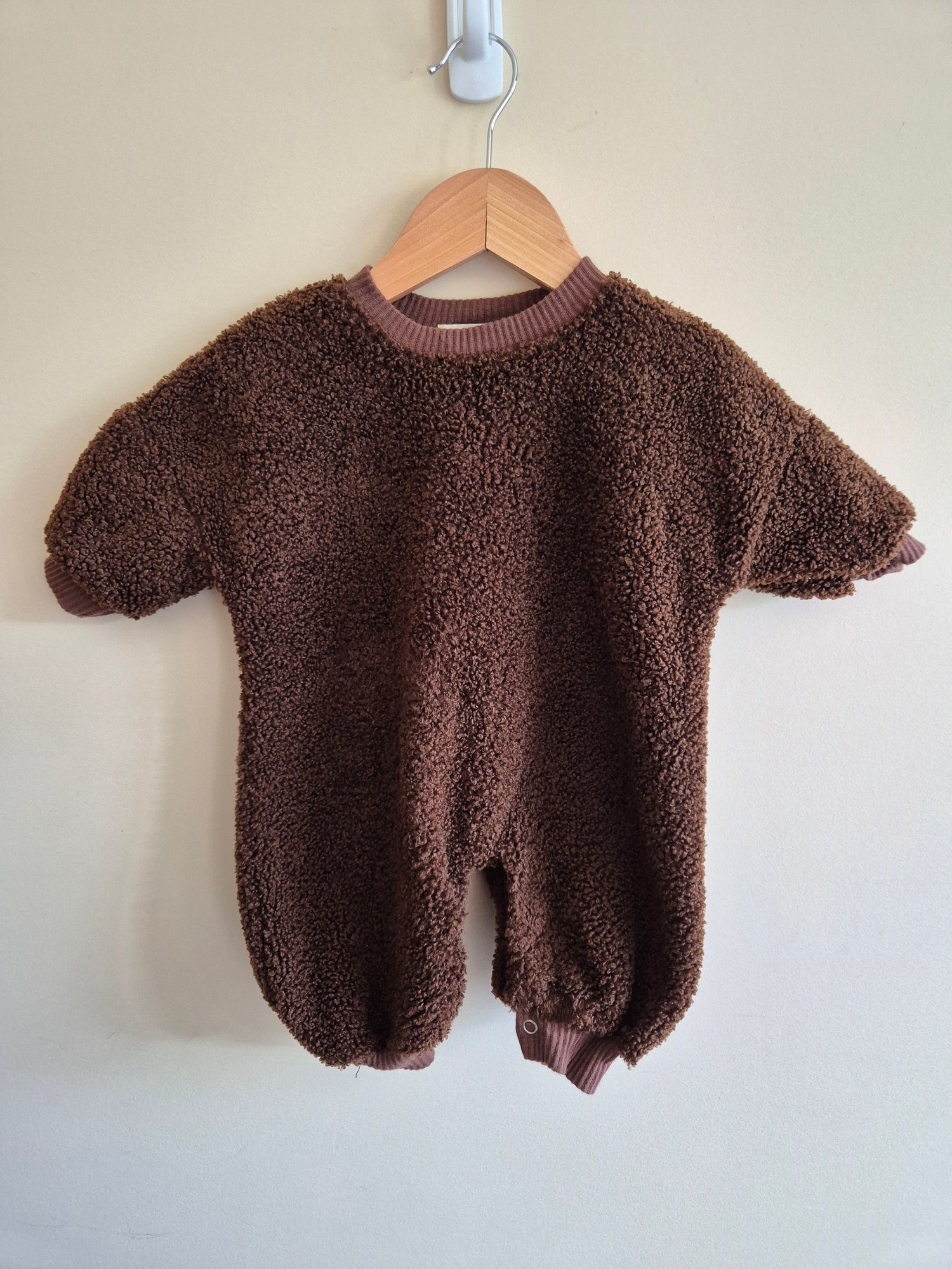 Cinnamon Baby Onesie Size 000