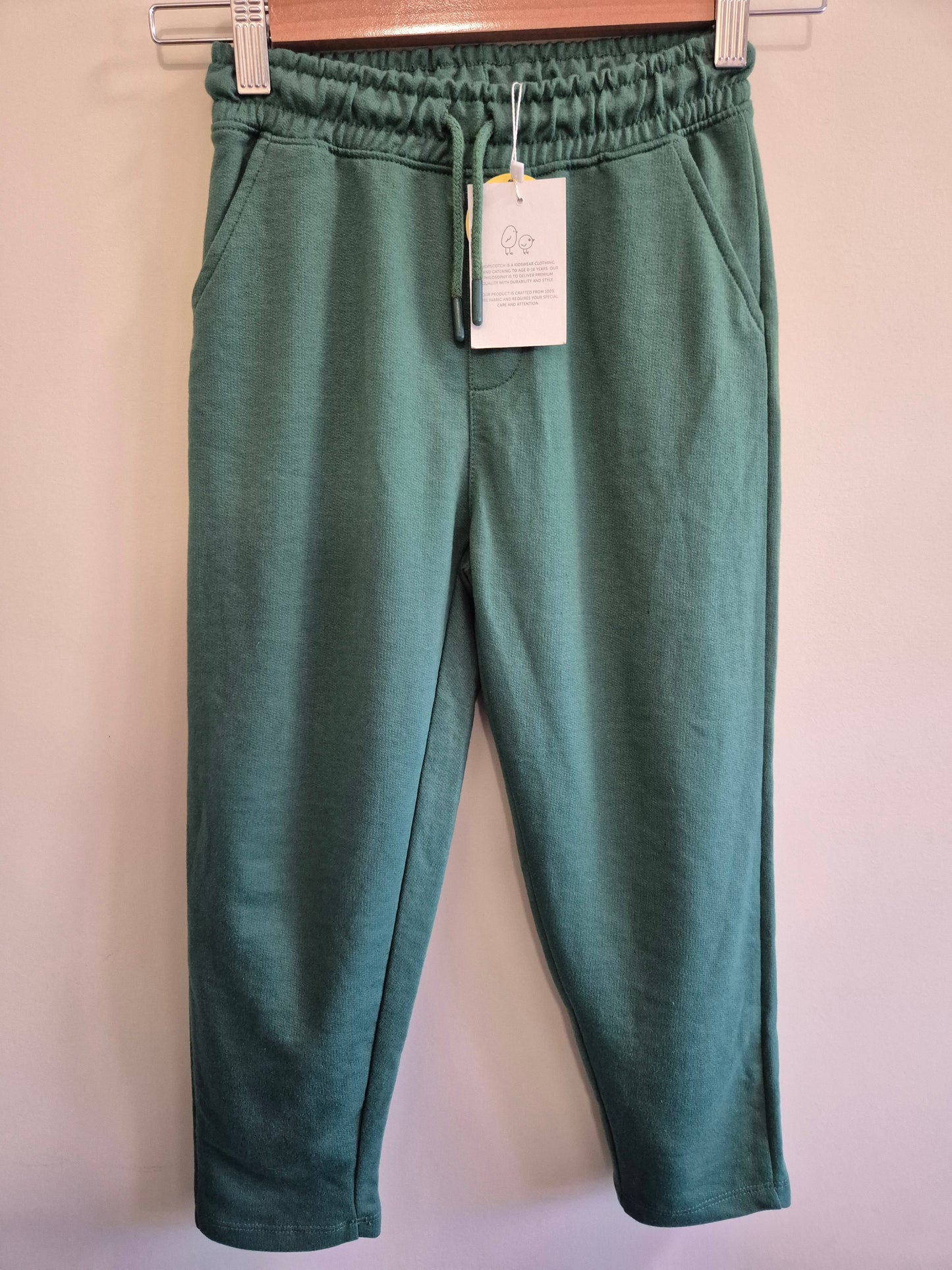 BNWT Hopscotch Size 5-6