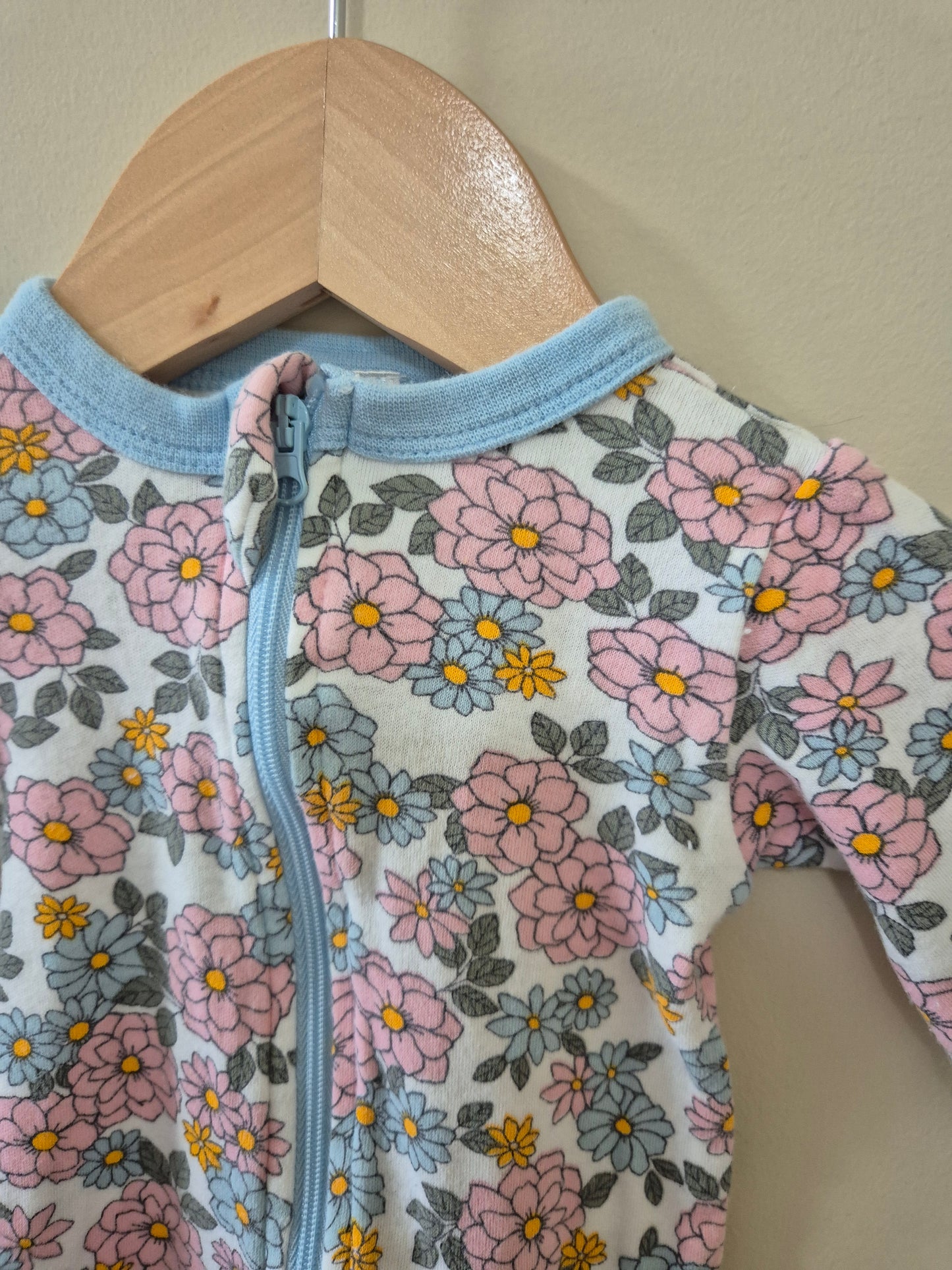 Floral Onesie 🌸 - Size 00000