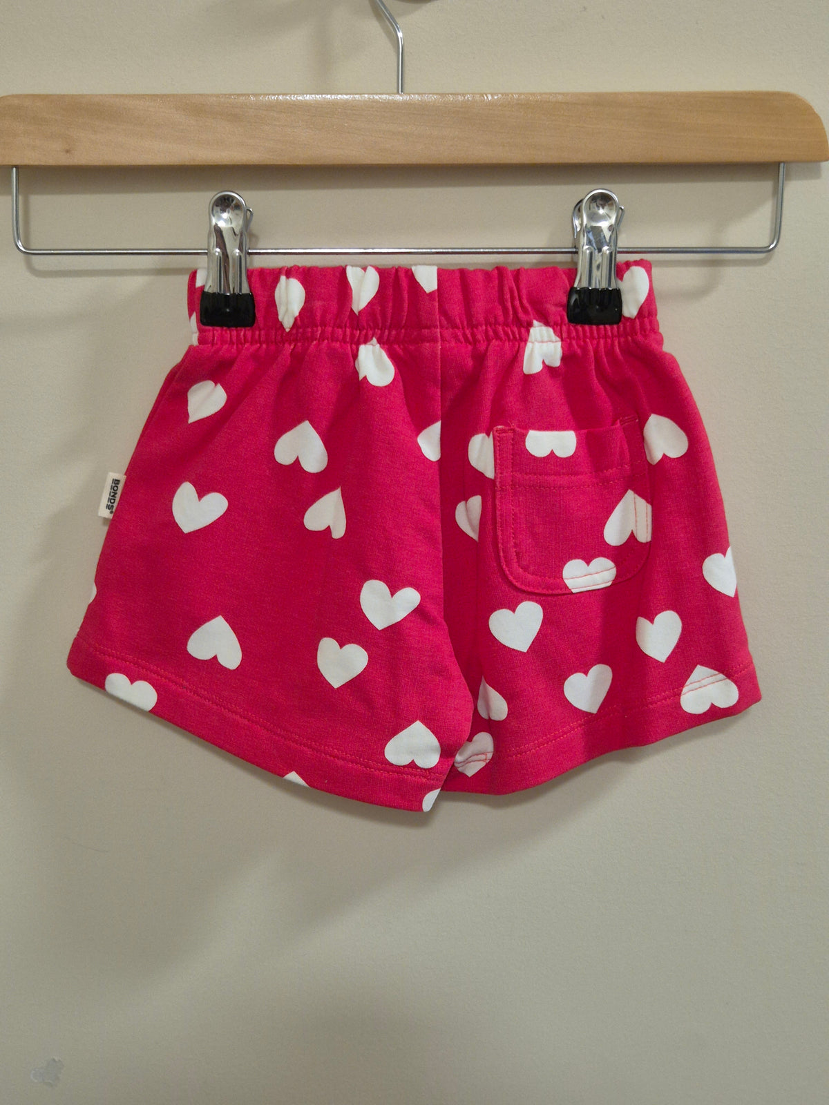 Bonds Love Heart Shorts Size 000