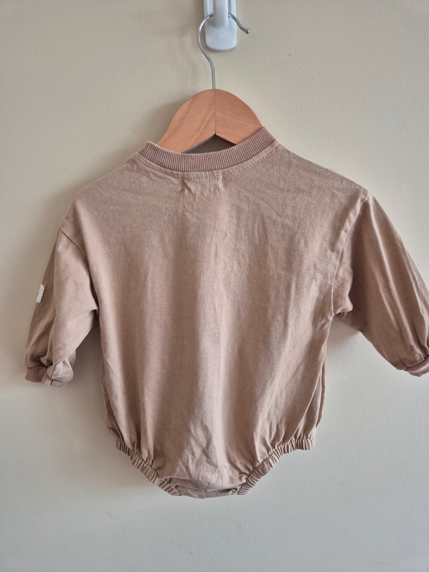 Never/not Long Sleeve Romper Size 000