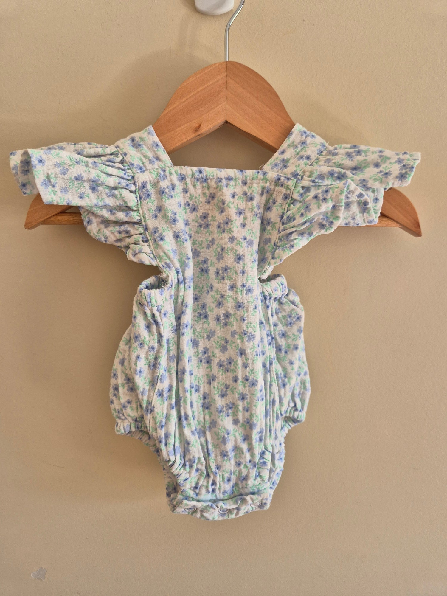 Baby Berry Frill Overall Romper Size 0000
