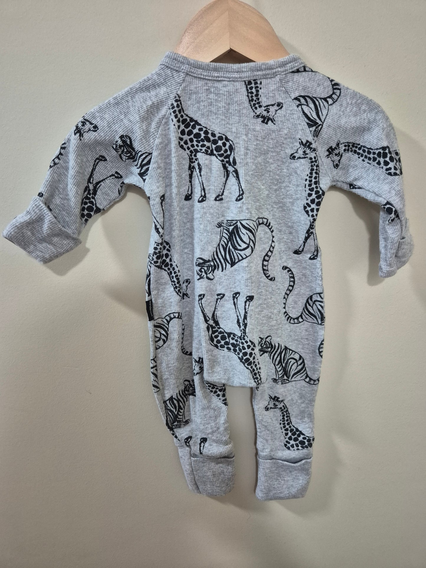 Newborn Safari Bonds Wondersuit 🦒