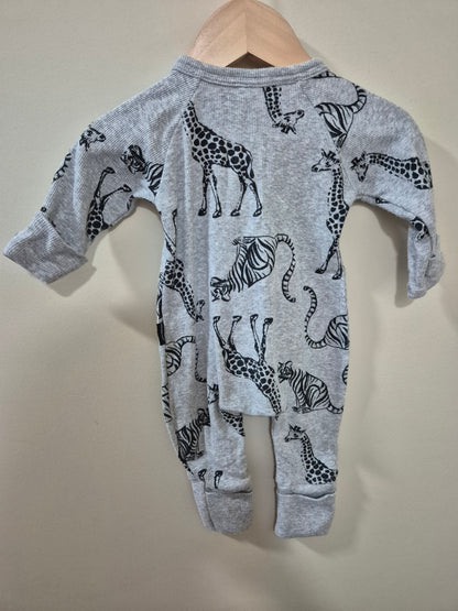 Newborn Safari Bonds Wondersuit 🦒