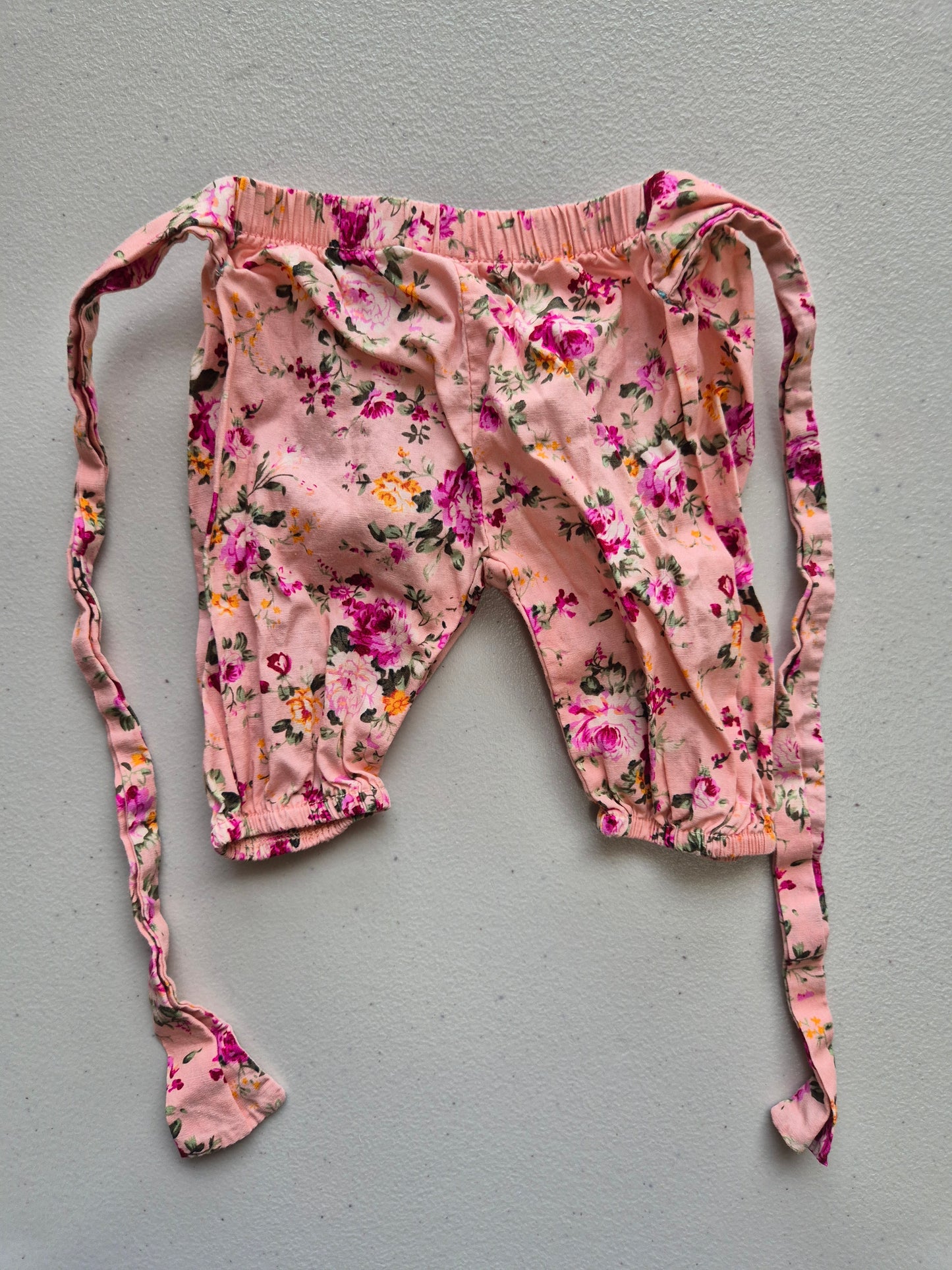 La Sienna Floral Newborn Pants 🌸