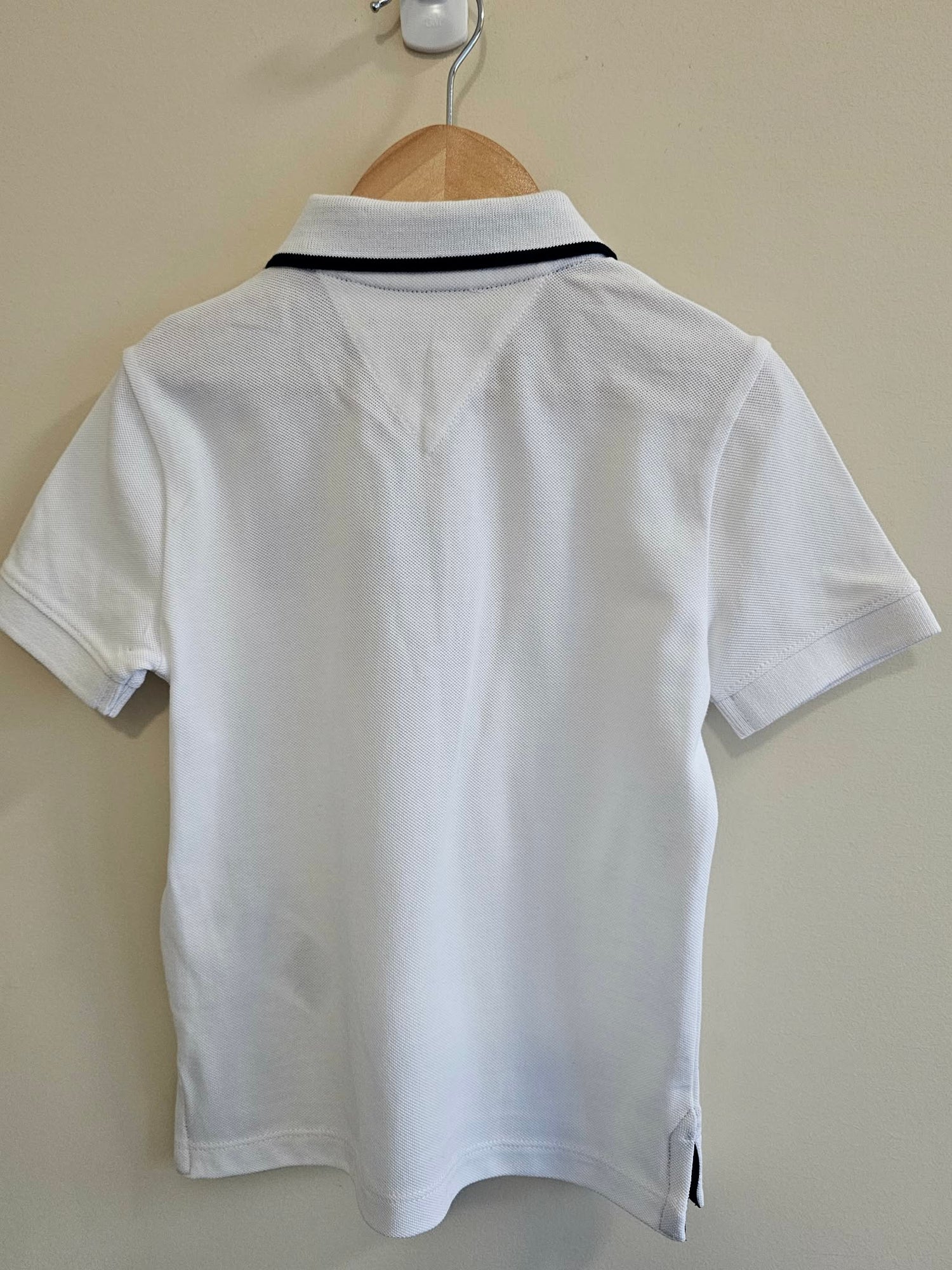BNWT Tommy Hilfiger White Polo Shirt Size 4