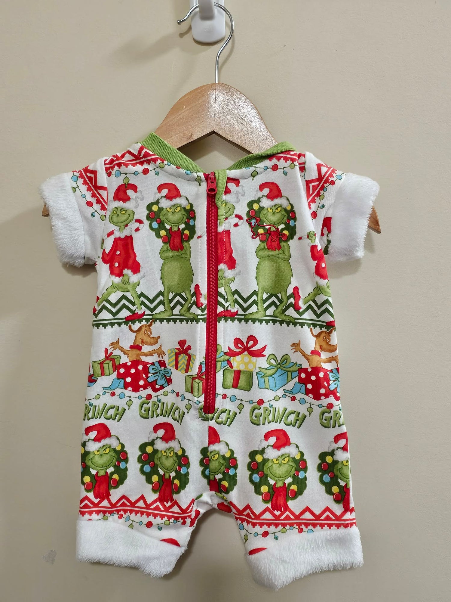 BNWT Peter Alexander Grinch Romper Size 0000
