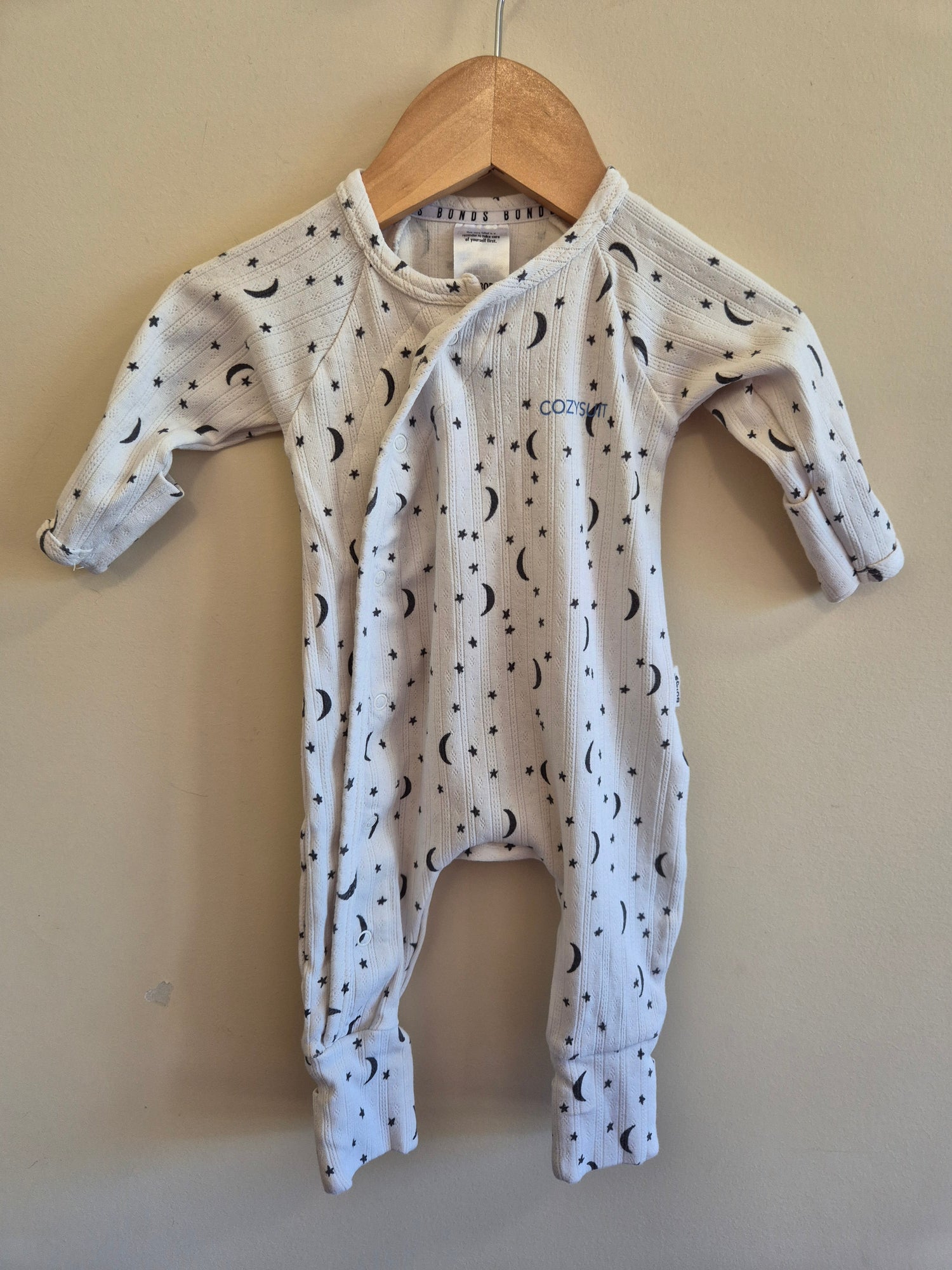 Bonds Cozysuit Size 0000