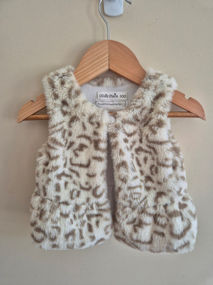 Ollies Place Faux Fur Vest Size 00