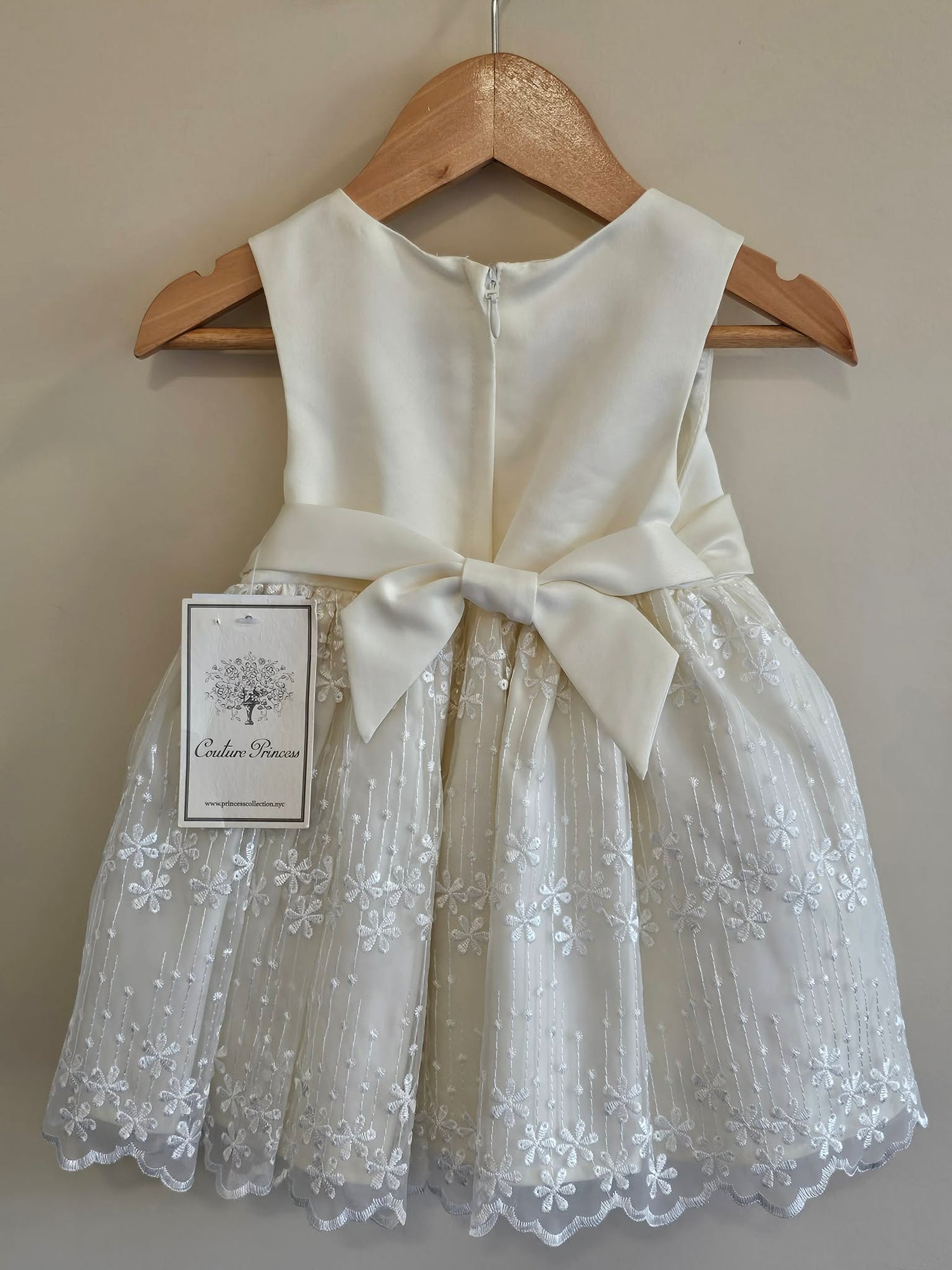 BNWT Couture Princess Dress Size 0