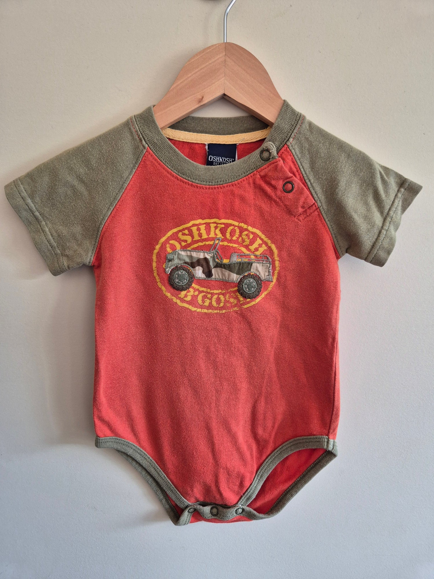 OshKosh B'gosh Bodysuit Size 0
