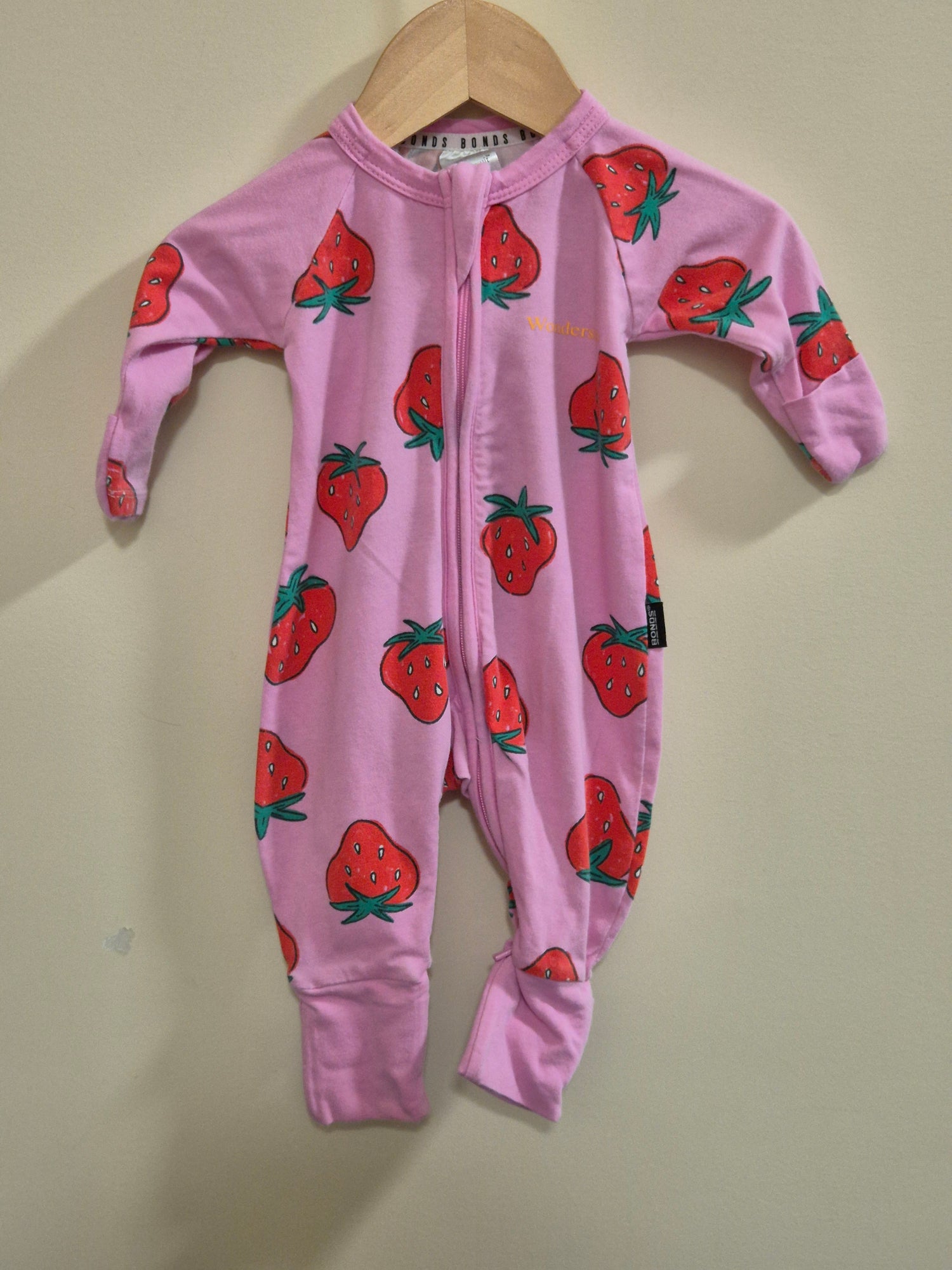 Bonds Strawberry Wondersuit Size 0000